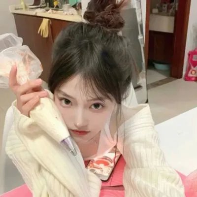 拿针的女孩